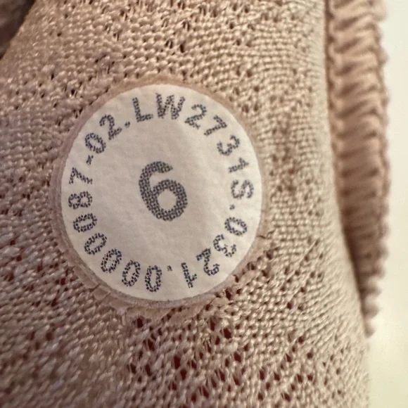 Lululemon Free to B Sports Bra - Picture 3 of 3